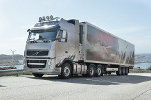 Volvo Trucks wprowadza na rynek pojazdy z limitowanej serii Volvo Ocean Race
