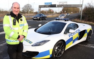 Wielka Brytanie: policja będzie jeździć McLarenem 12C Spider