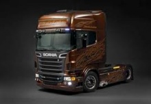 Limitowana seria Scania V8: Black Amber firmy Svempas – w najlepszym stylu